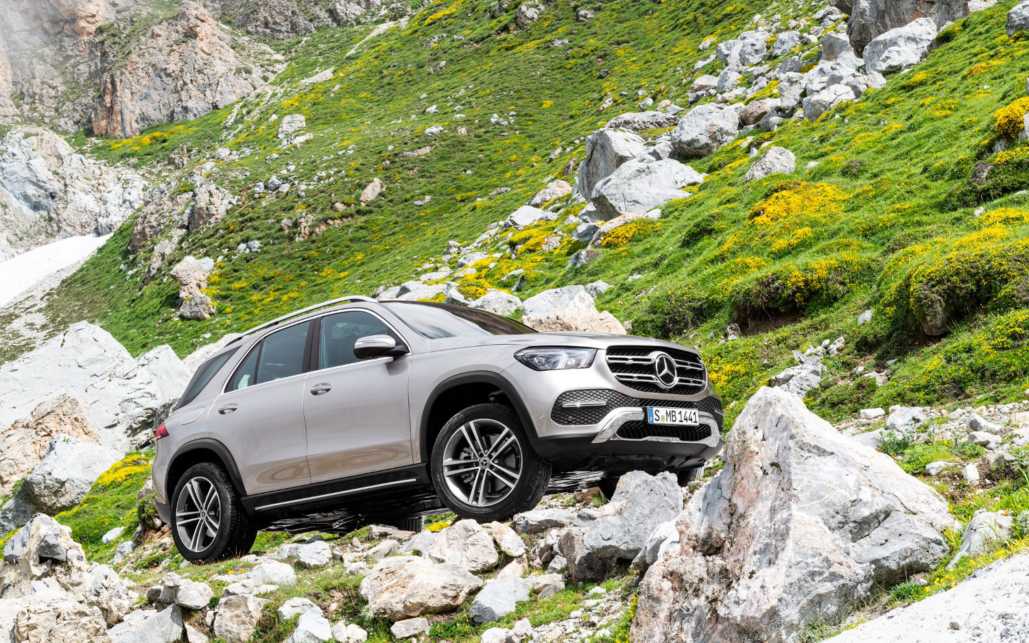 Comparison MercedesBenz GLB 2020 vs MercedesBenz GLEClass 350